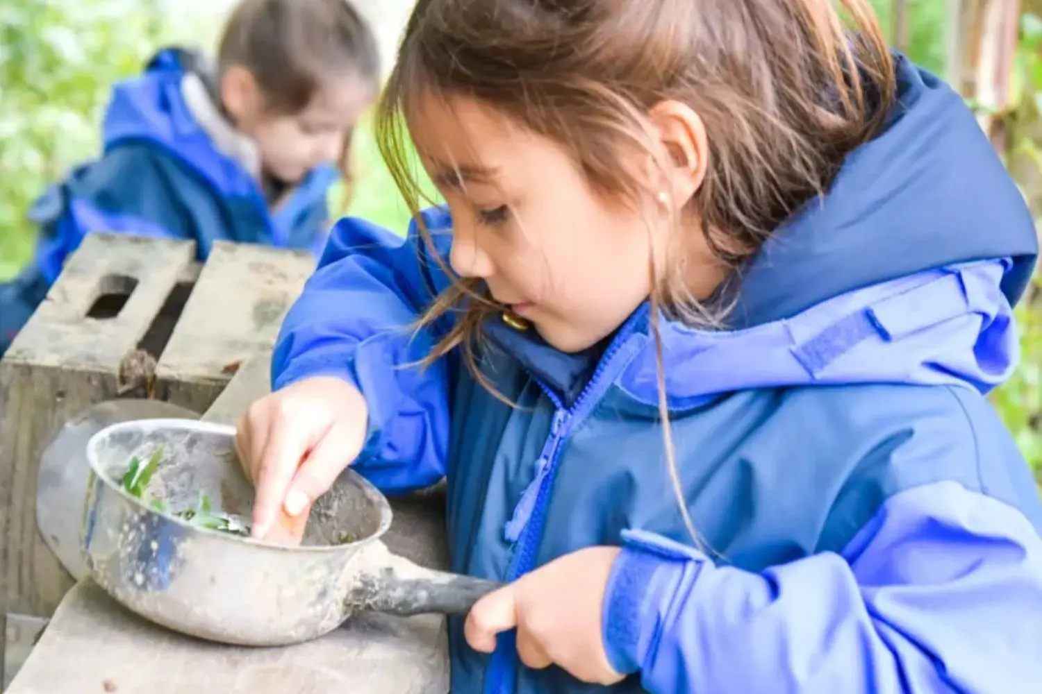 ISD ISD Elementary School Prep pupil in an Outdoor Learning session.