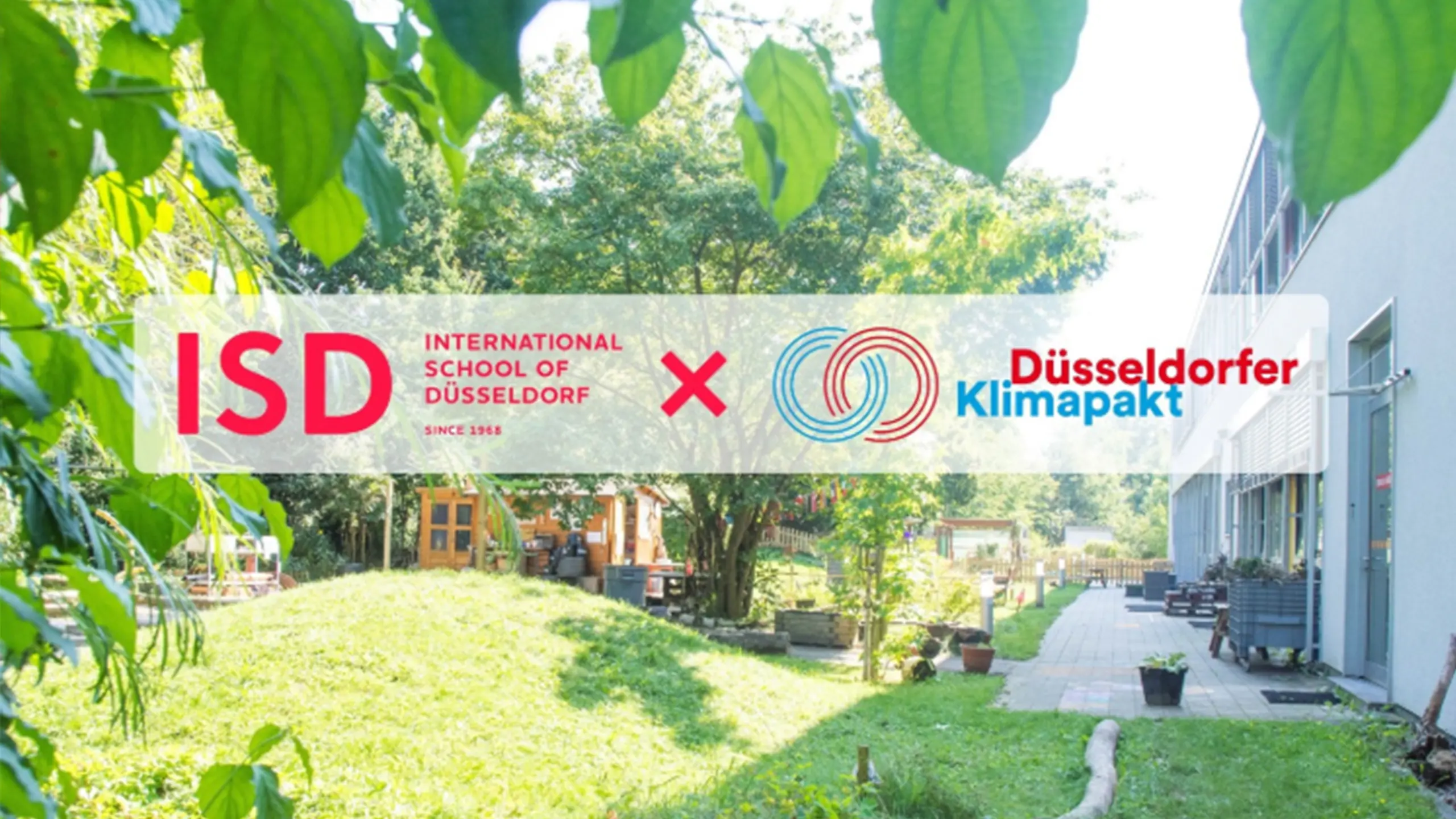 Banner displayed to officially say that ISD joined the Düsseldorf Climate Pact (Klimapakt)